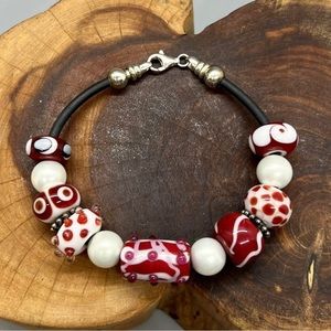 Sterling 925 Silver Red and White Glass Lampwork Bead Bracelet - 8 Inch